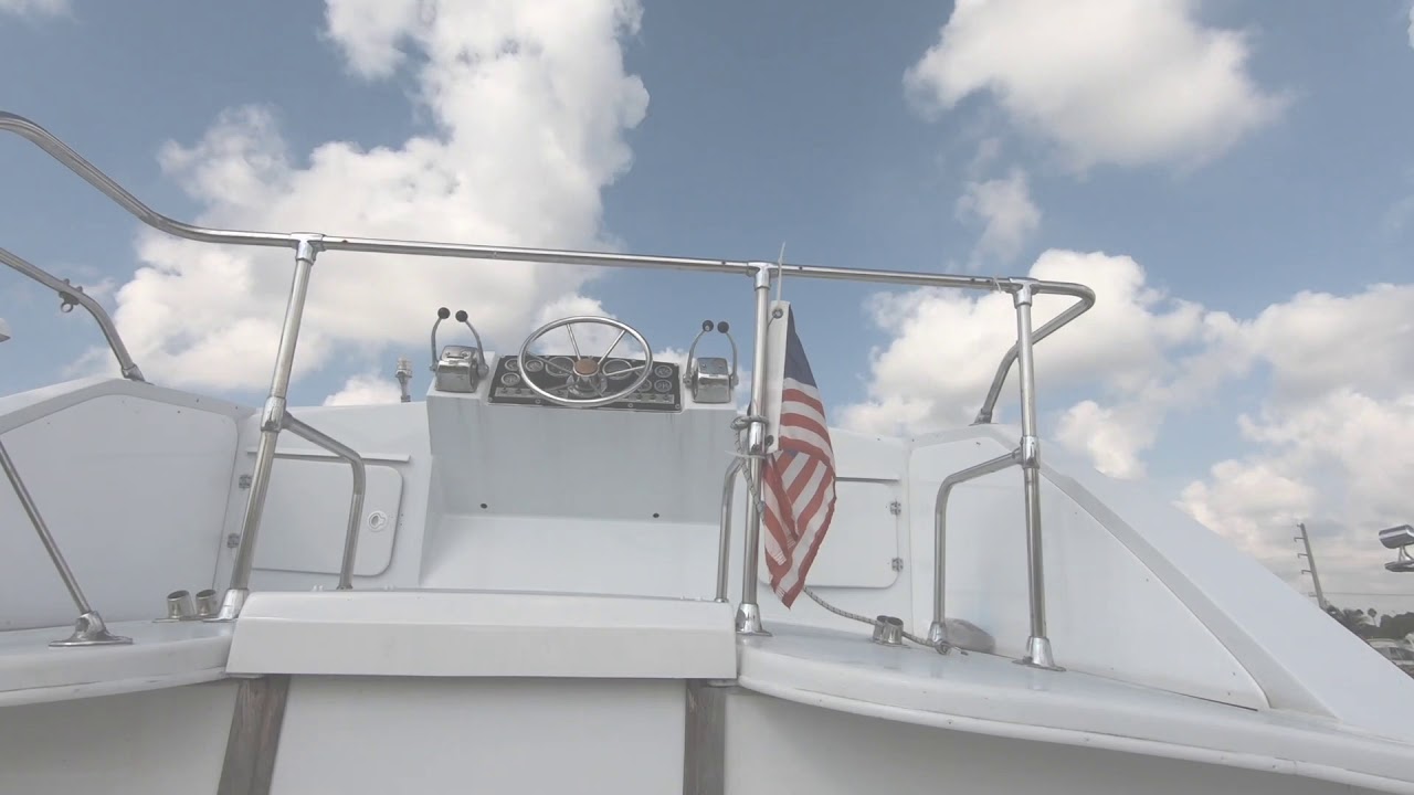 1973 Bertram 28' FBC Restore Part 1 "The Denial Stage"