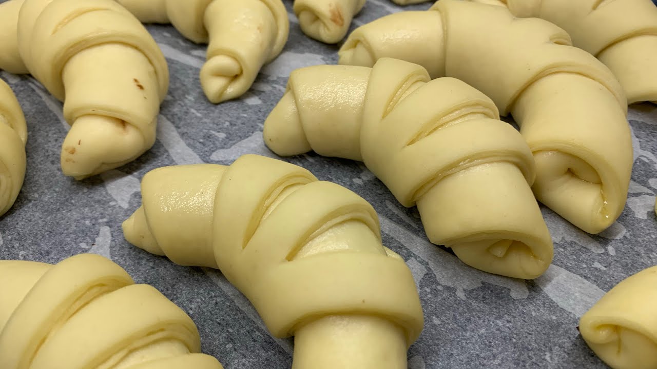CORNETTI DOLCI  Ricetta Facile e Veloce