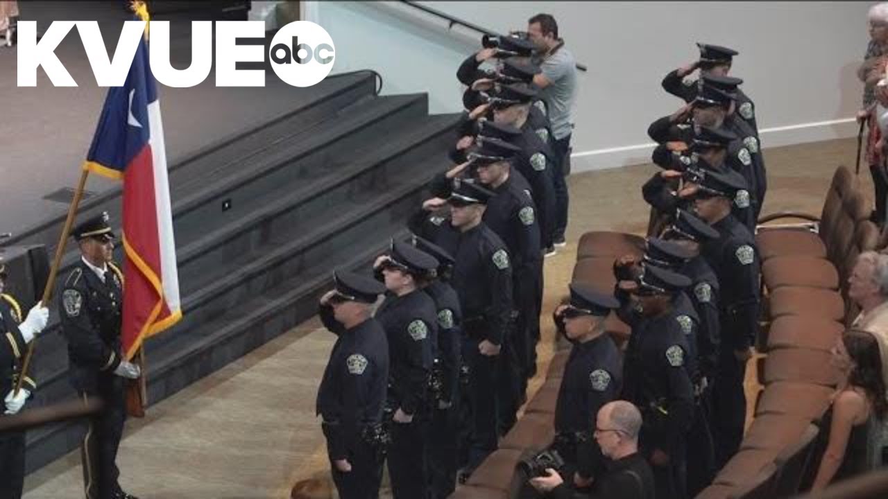 Austin police welcomes 19 new cadets amid staffing issues | KVUE