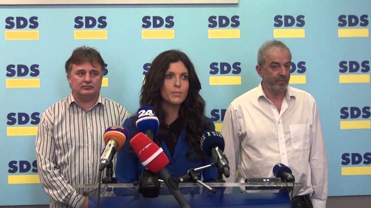 Eva Irgl glede zbranih podpisov proti zapiranju arhivov UDBE