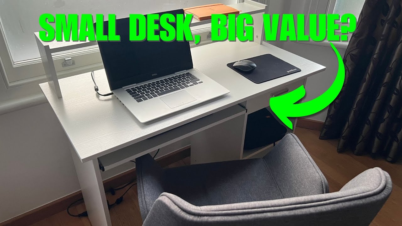 Yaheetech Compact Computer Desk (REVIEW) – Is This The Perfect Small Desk For Home Offices?