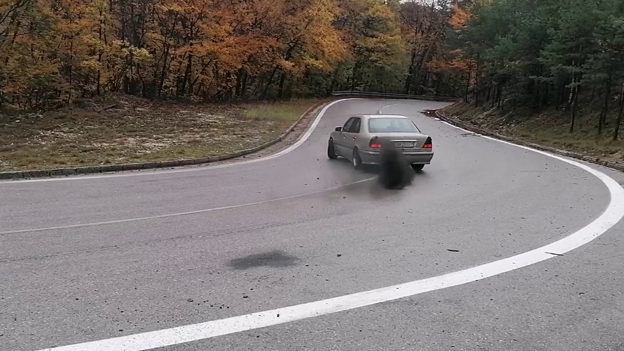 Mercedes w202 250td Hillclimb drifting