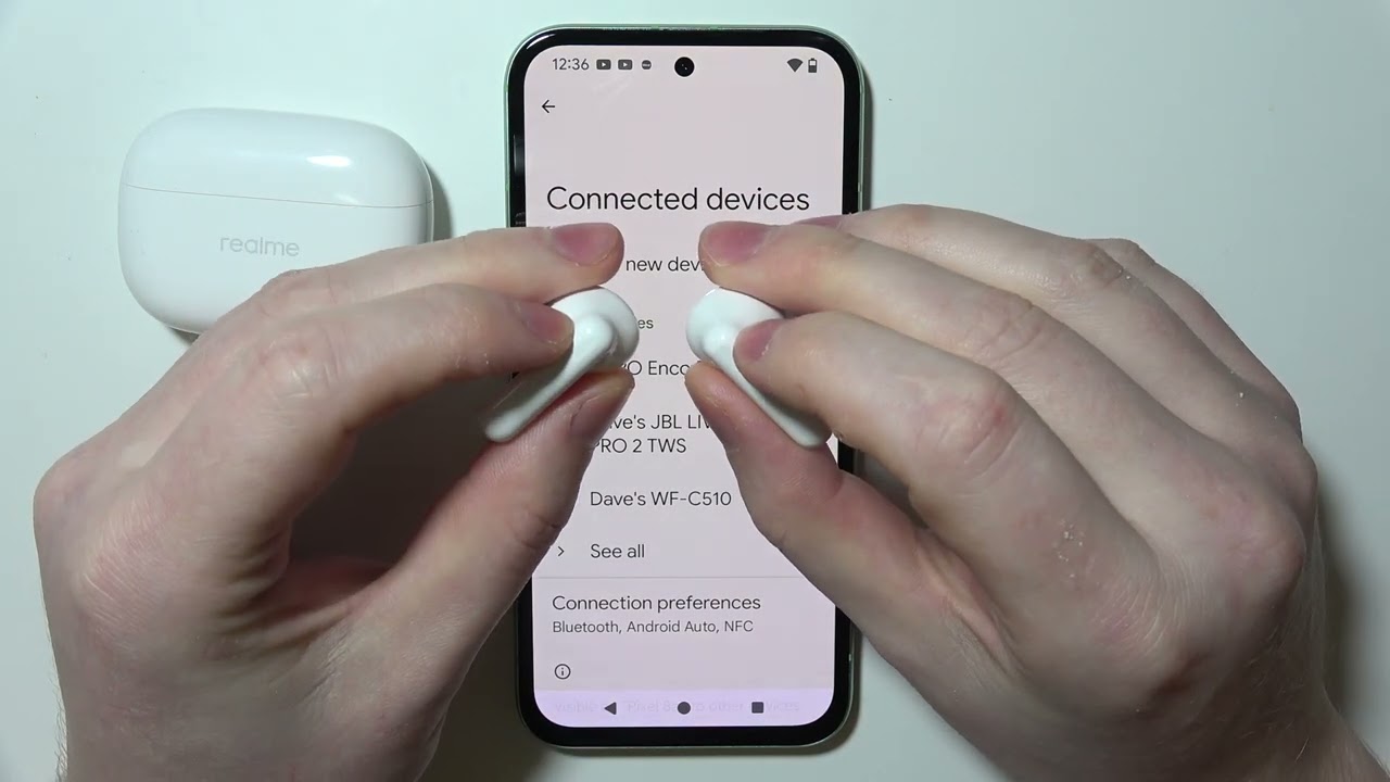 Как включить режим сопряжения на Realme Buds T310