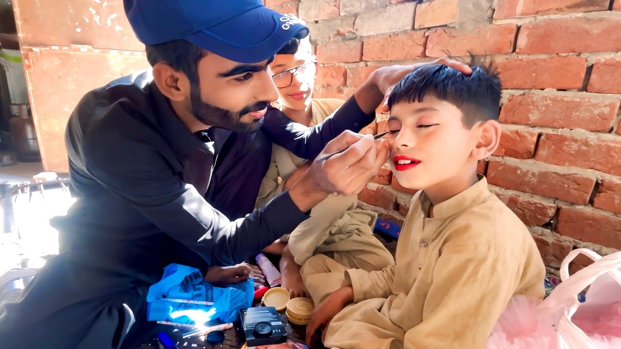 Abdulhanan ko larki bana diya 😂😂Ghar wala huns huns ka pagal hoga