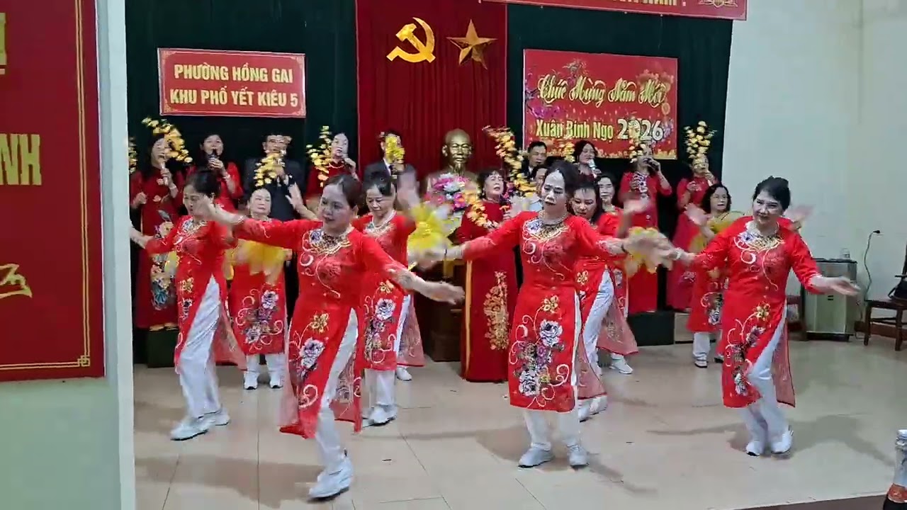 Nhóm hát Hạ Long - CK - Ngày tết Quê em.
