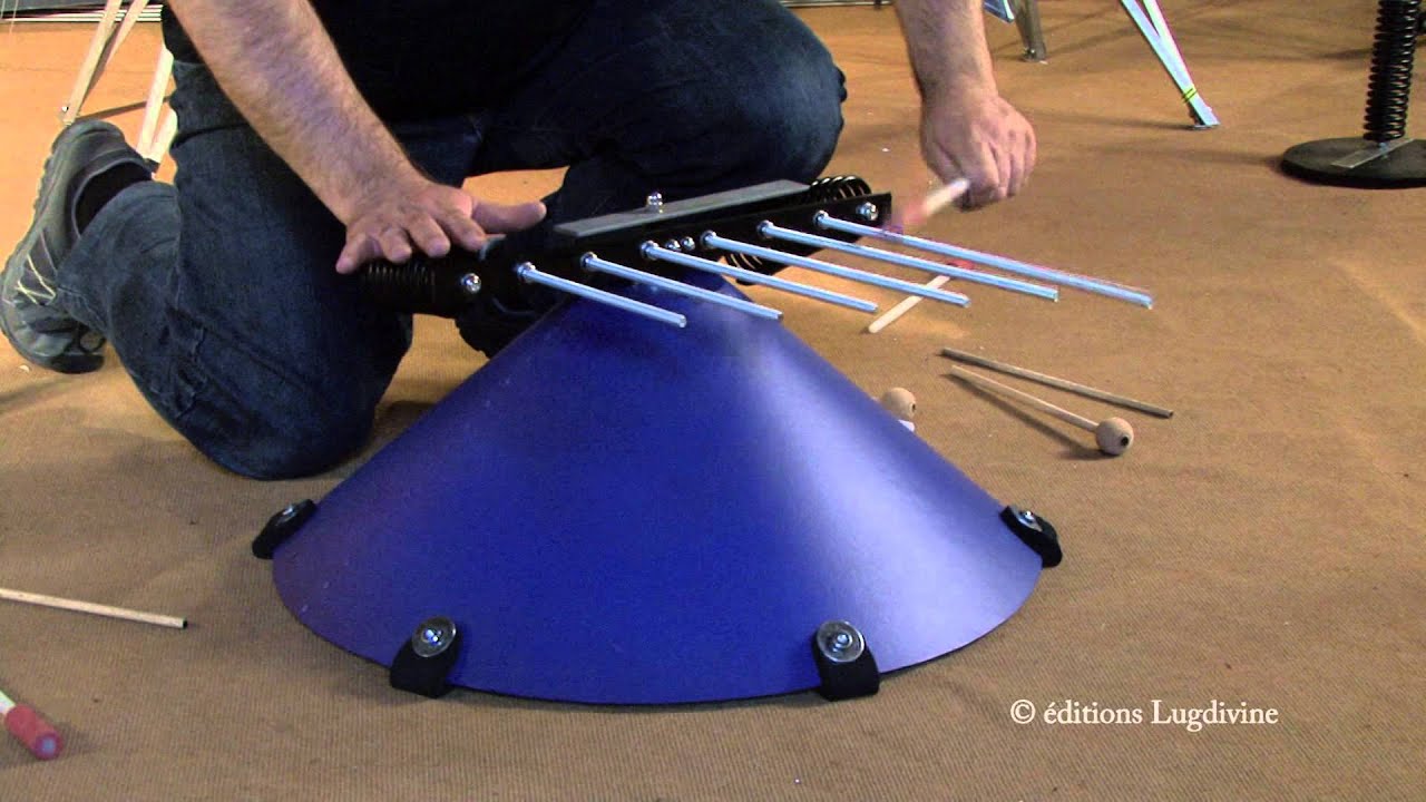 Double ressort - l'instrumentarium pédagogique Baschet