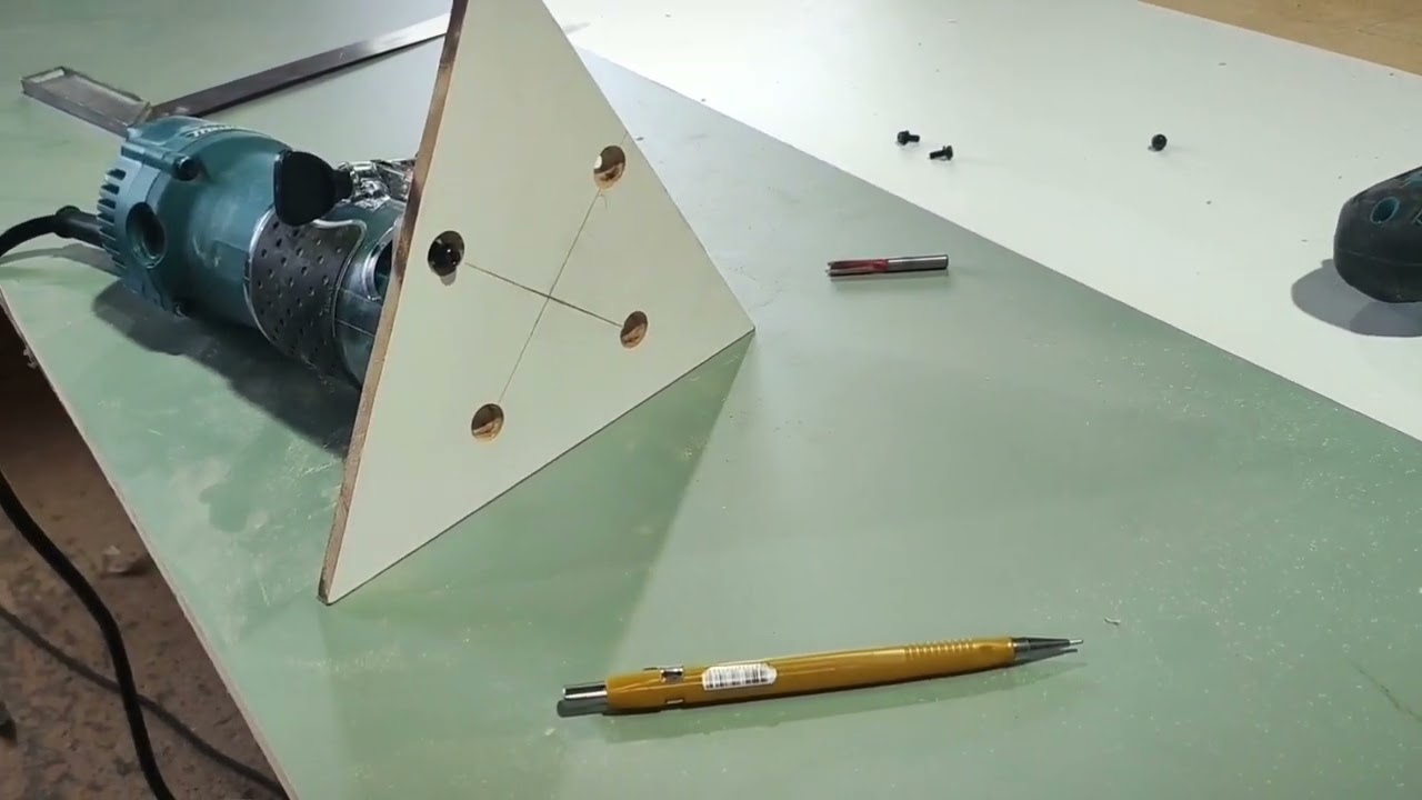olha essa idéia pra usar com a tupia laminadora..porta provençal..#diy#fyp#asmr#criative