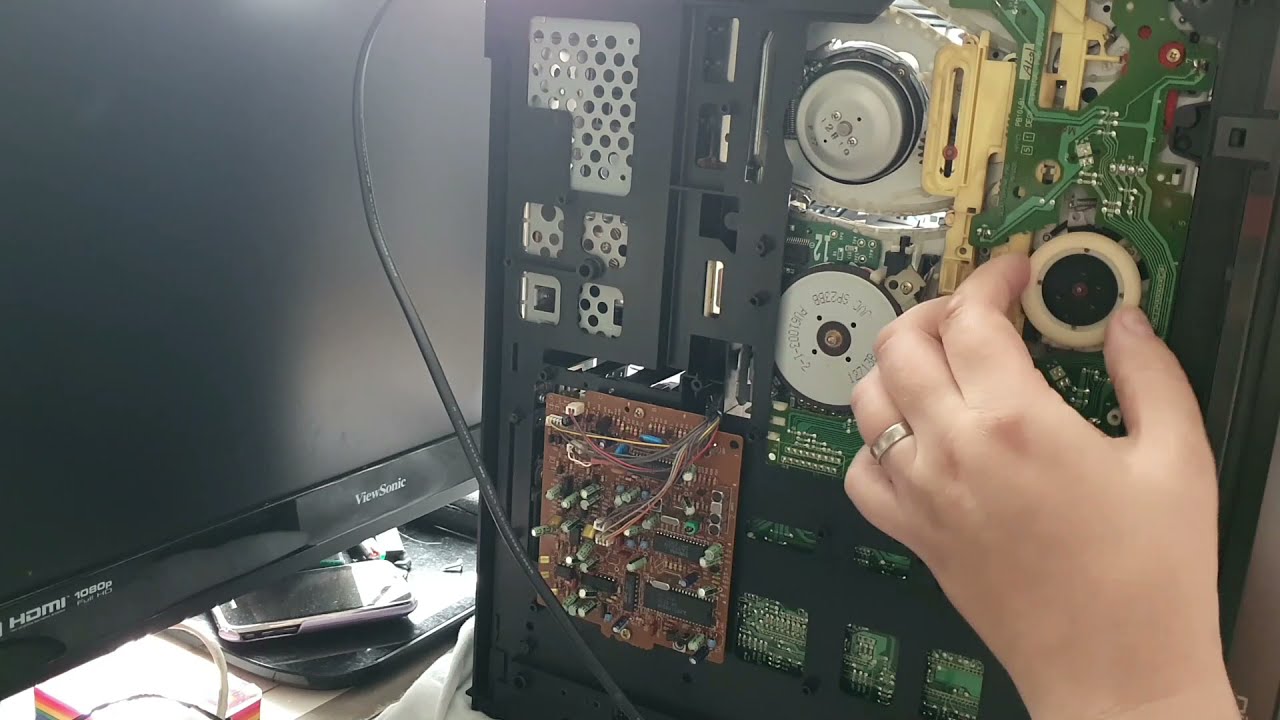 JVC HR S6800EK Stripdown and Belts