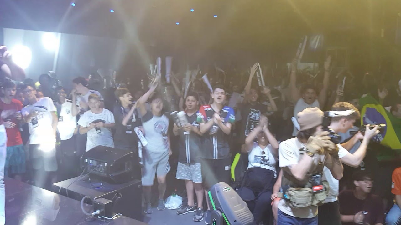 Willkey takes his applause