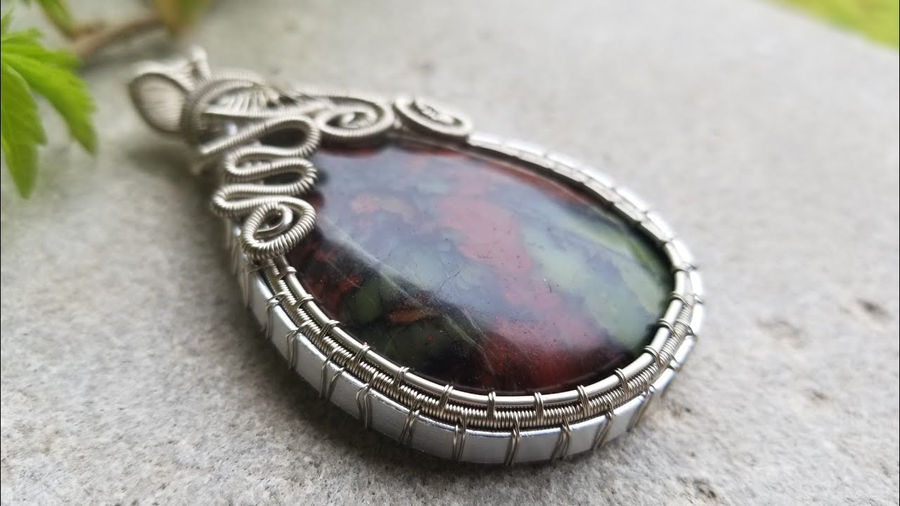 Wire Wrap Cabochon with Flat Wire