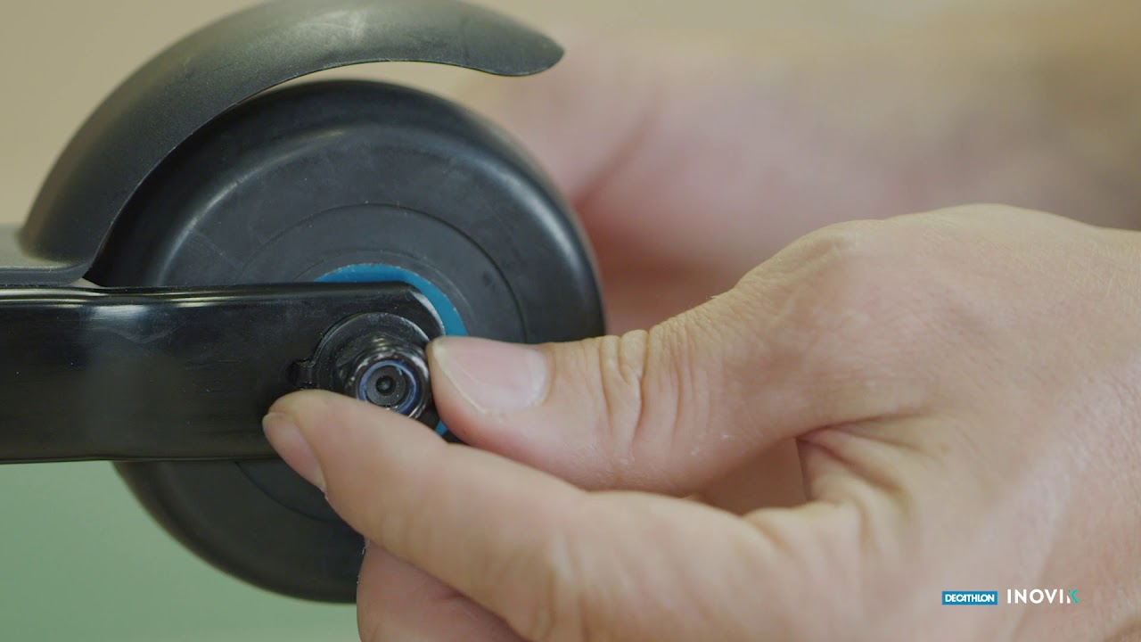 TUTO SKI ROUES - Comment remplacer la roue anti-recul (roue arrière) sur un ski roue classique