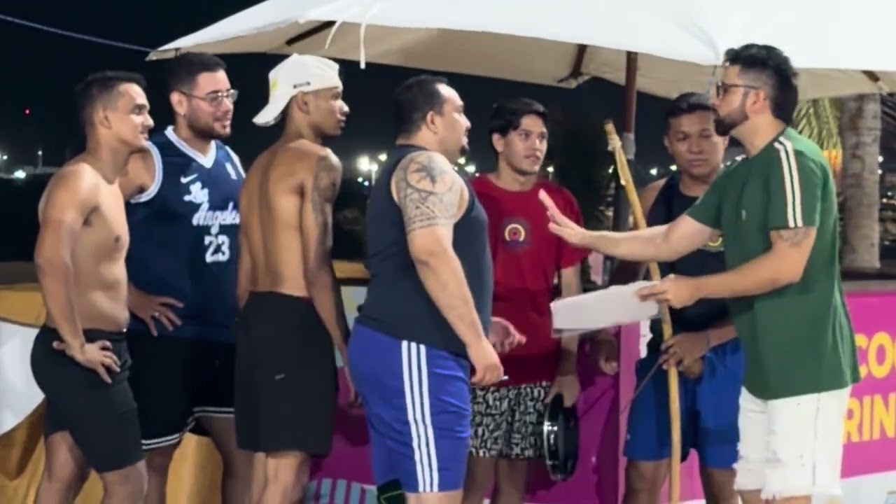 MEXENDO COM OS CAPOEIRISTA😃#robertorizzo #humor #portugal #pegadinha 