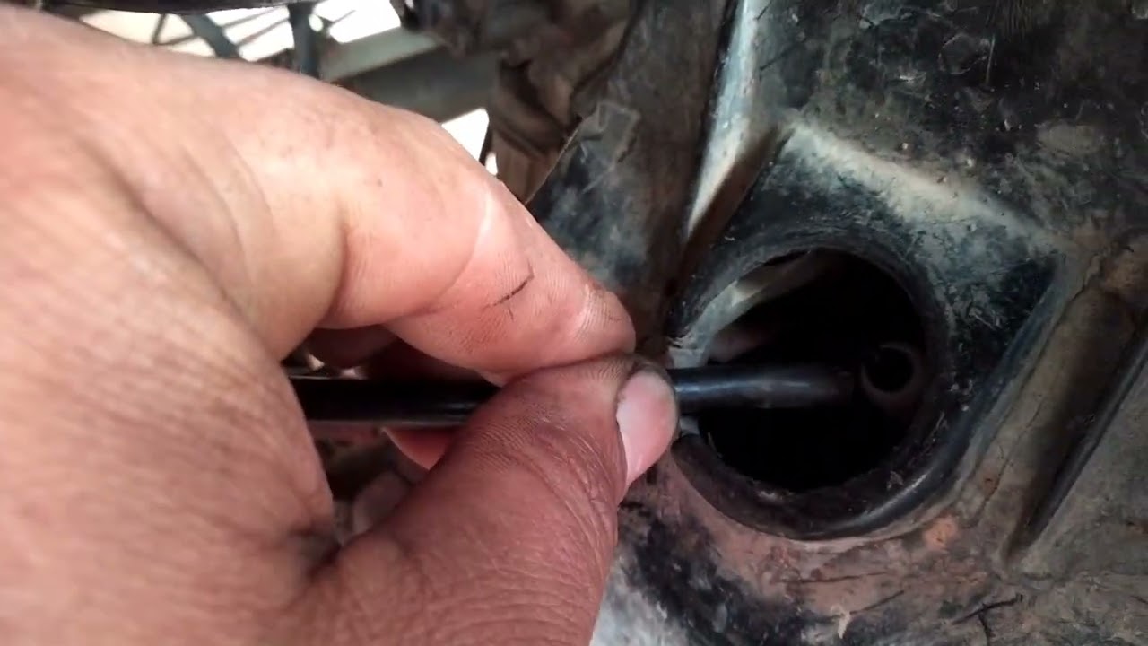 التوكتوك بيدور صرنصيه وتيجى تزود ليه يقطع و يبطل اعرف ليه