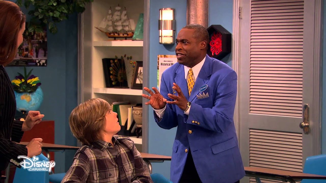 La vie de Croisière de Zack et Cody - Premières minutes : Le surveillant des couloirs