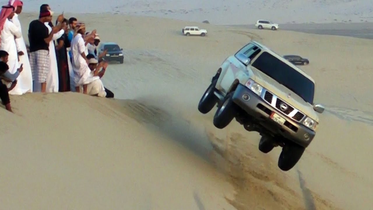 Sand Dune Jumping in Qatar - تطير في العديد 22/01/2016