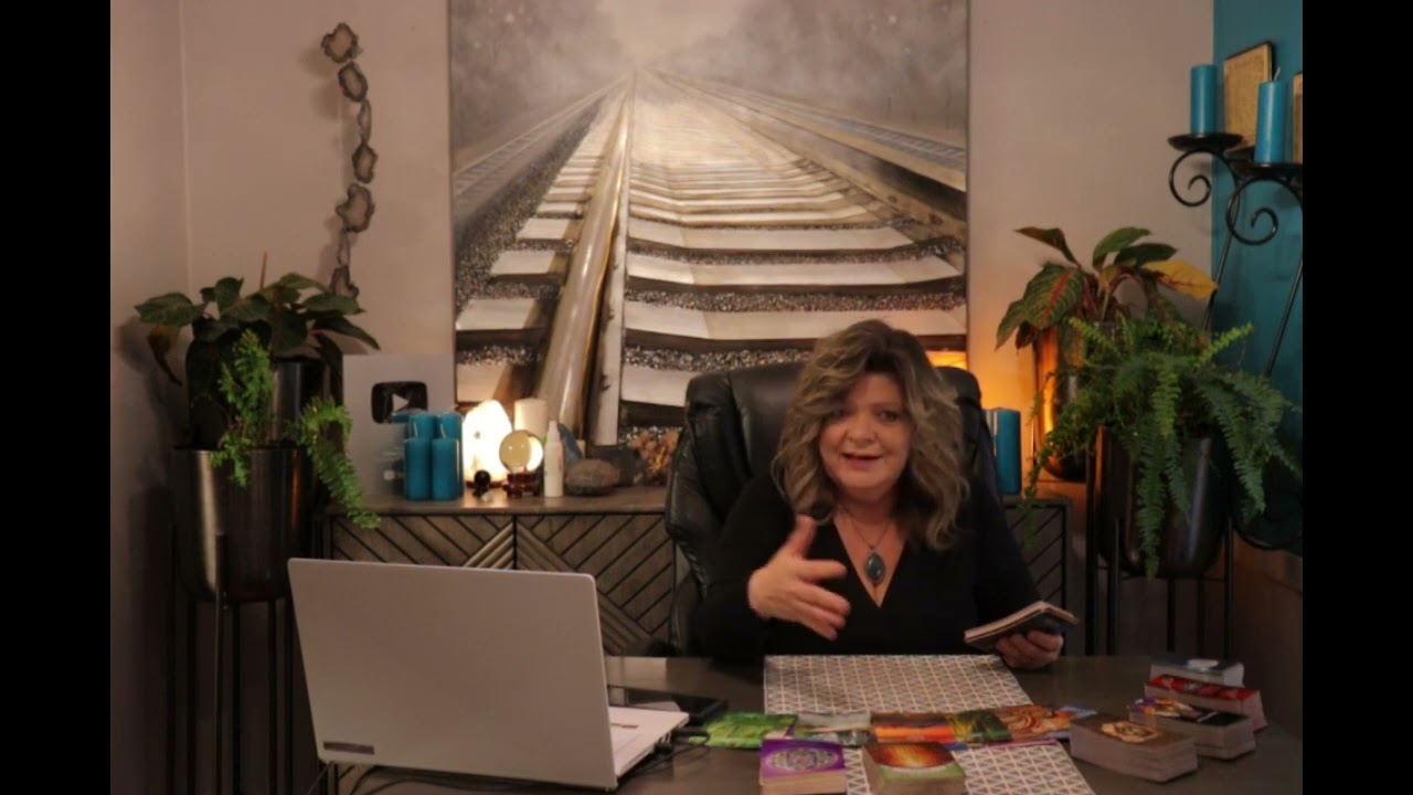 CAPRICORN JAN 15 PLOTTING THEIR RETURN! IN A VERY UNHEALTHY RELATIONSHIP/GOING THROUGH UPHEAVAL