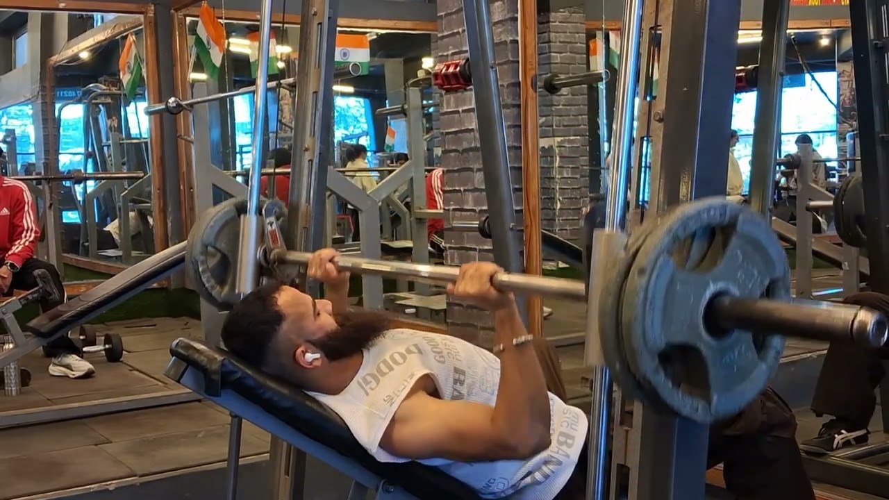 EPISODE : 132TH ( chest & triceps) workout with isitreal888 #motivation #fitwithme 