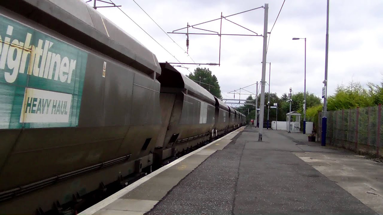 66546 at Coatbridge Central Station. 14/08/15