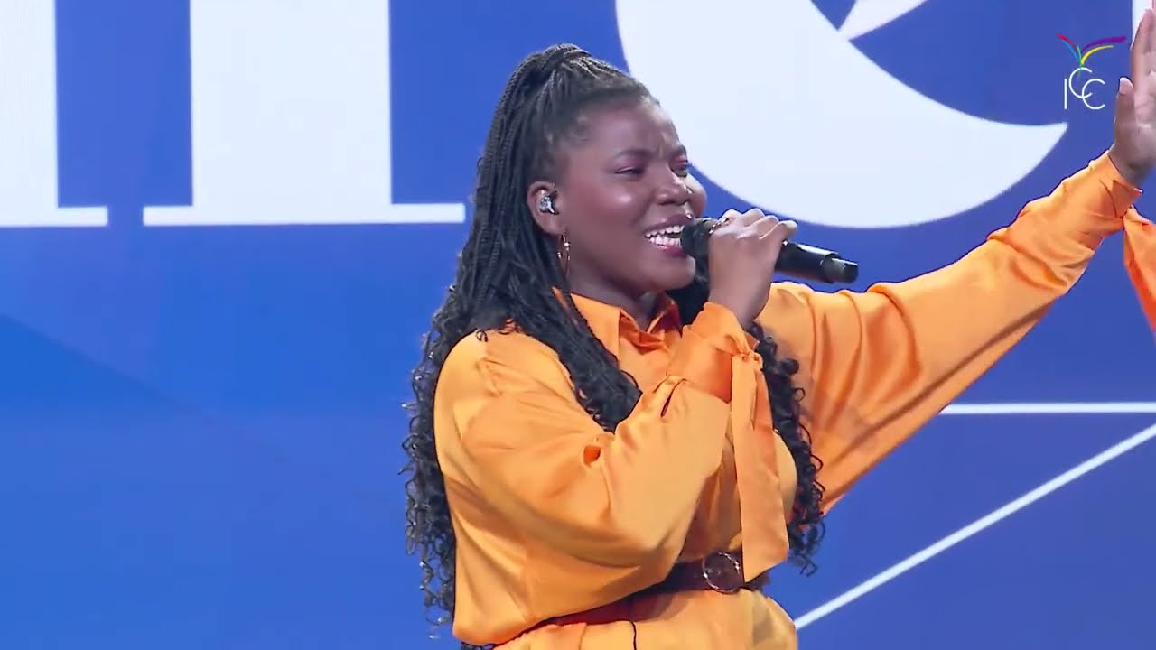MON DIEU EST UN DIEU PUISSANT IL RÈGNE / QUE TON NOM RÉSONNE | Impact Gospel Choir - Marianne GAVI