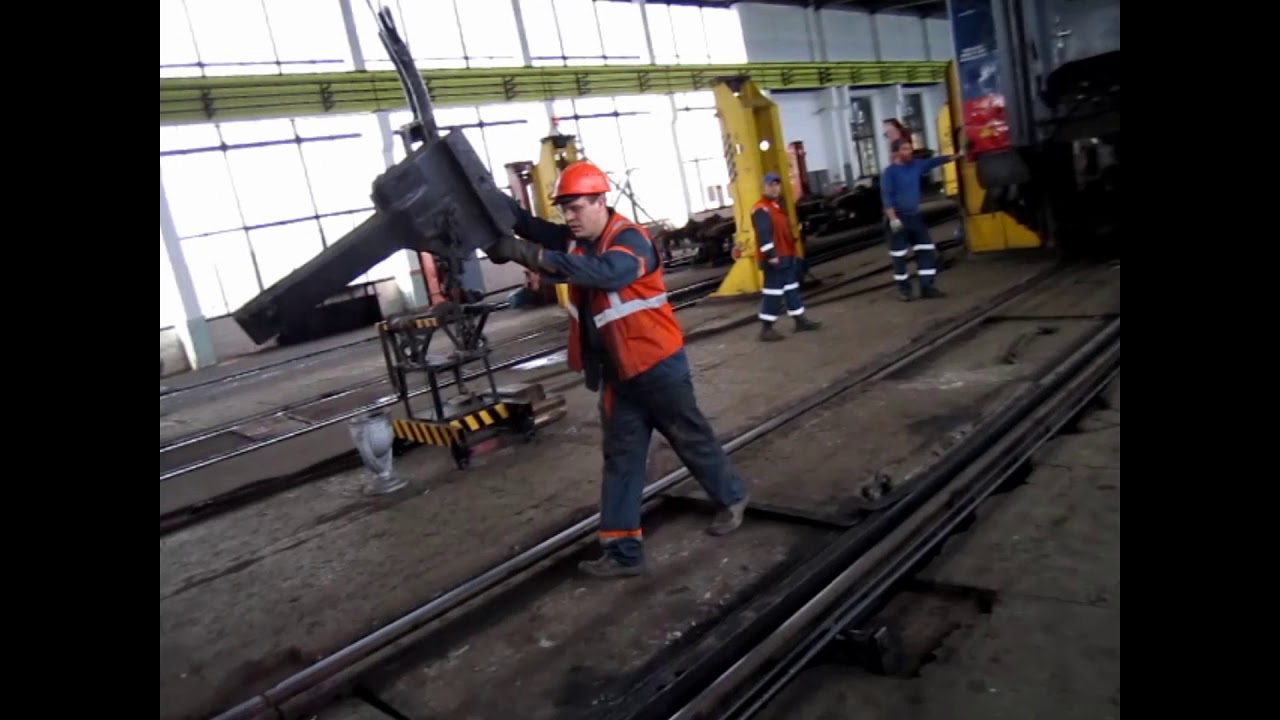 Train bogie change from European to Russian gauge - Brest, Belarus