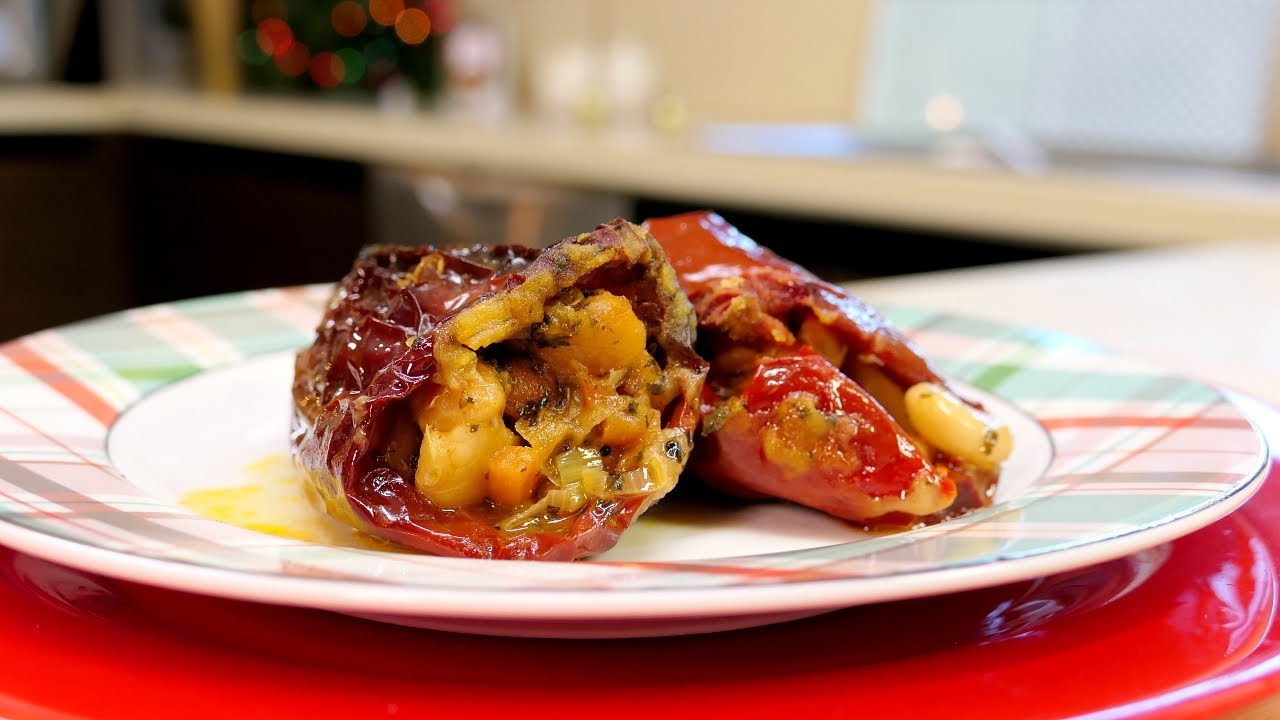 🌶 Фаршированный сухой перец с фасолью - веганское блюдо из Болгарии🇧🇬
