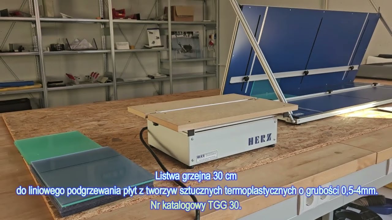Przykładowe gięcie plexi przy wykorzystaniu szablonu do zaginania.