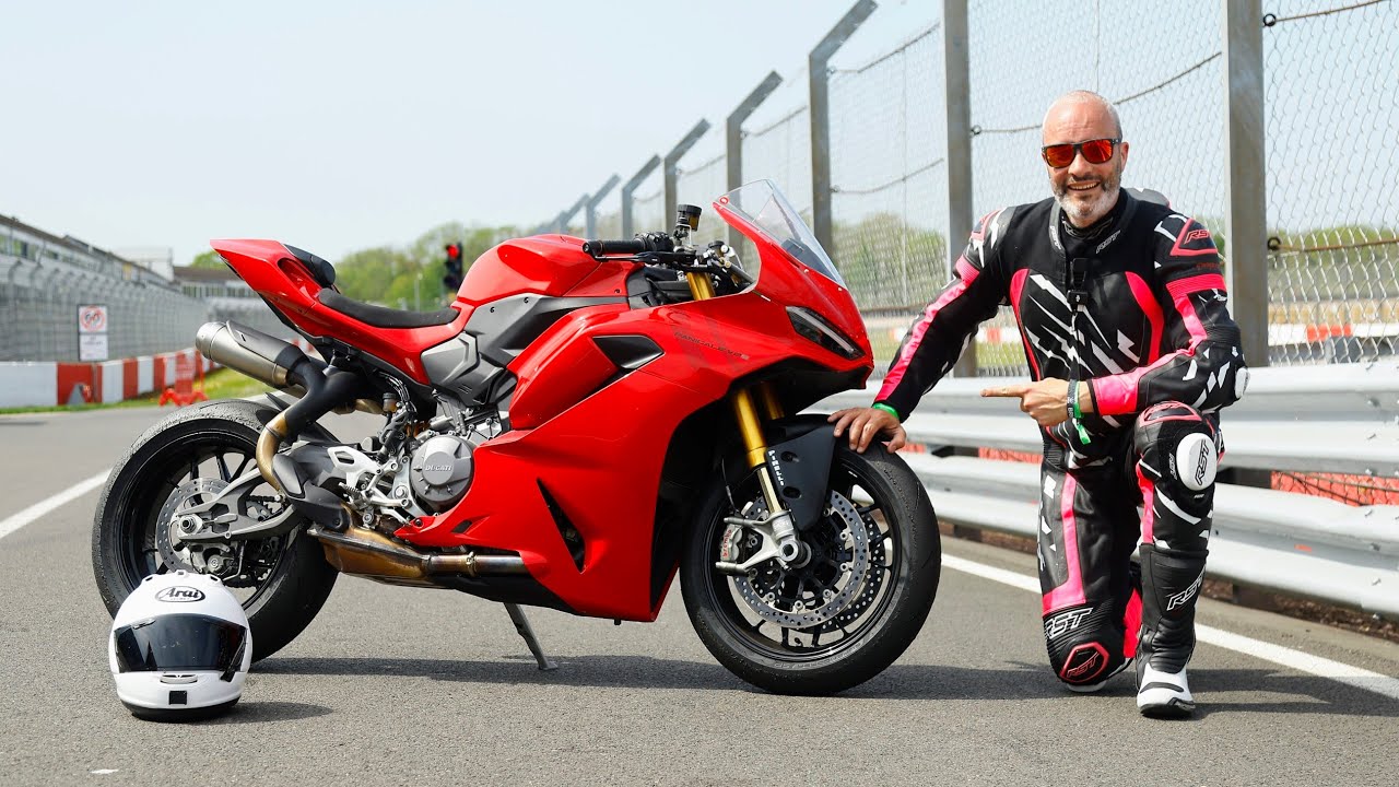 Мой первый опыт езды на Ducati! Panigale V2 S 2025 года