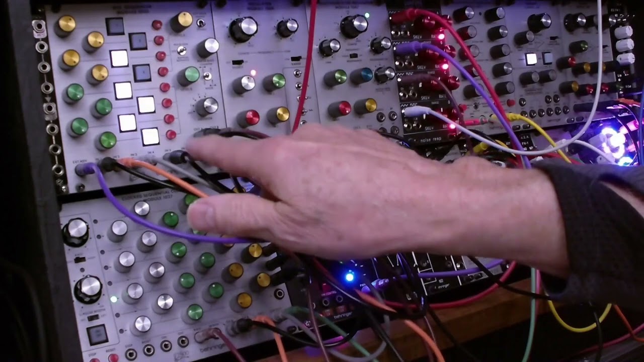 ARP 2500 - секвенсор 1027 с секвенсором 1050 Mix - продвинутые технологии
