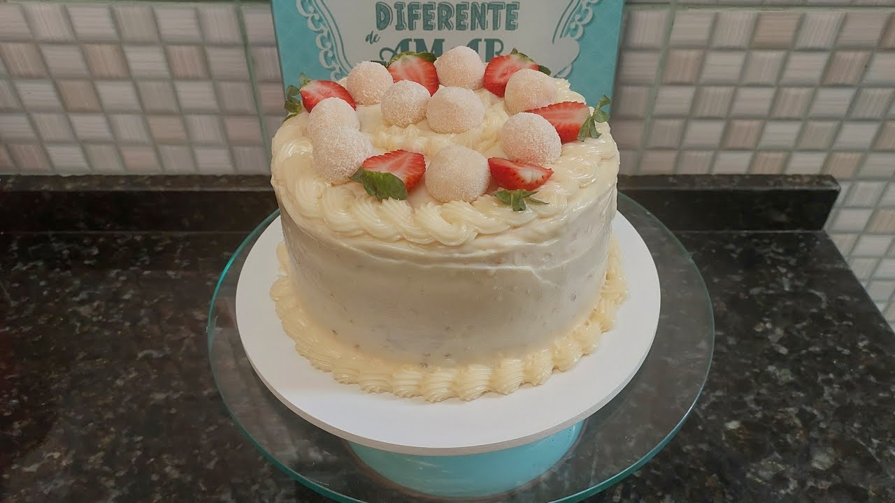 BOLO LEITE NINHO COM MORANGOS 🍓 🍓 