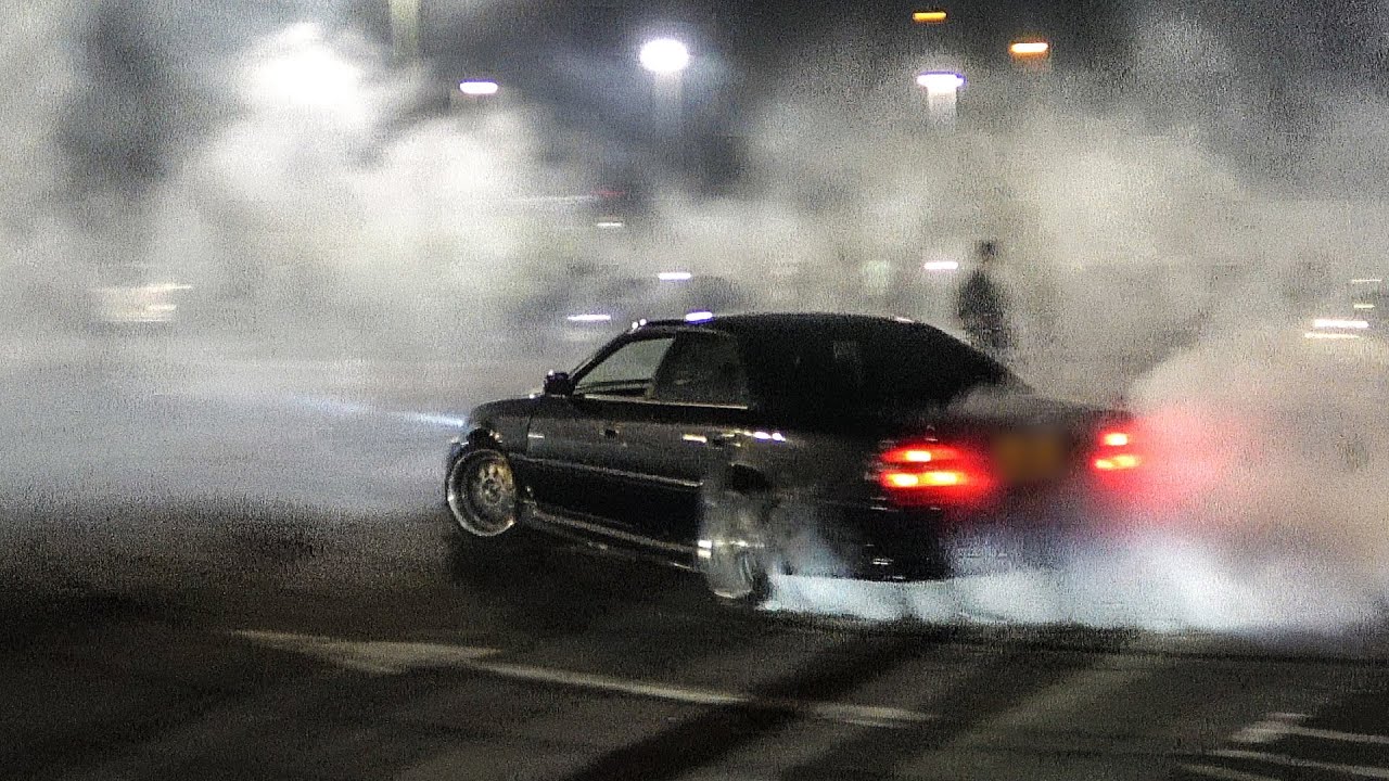 580+ BHP Toyota Chaser JZX100 Drifting At Car Meet! - Drifting, Burnouts & 2-Step! (1JZ Sounds)
