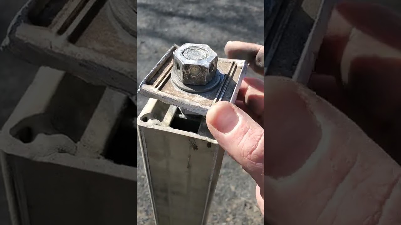 Floe dock leg failure - stripped lower leg nut