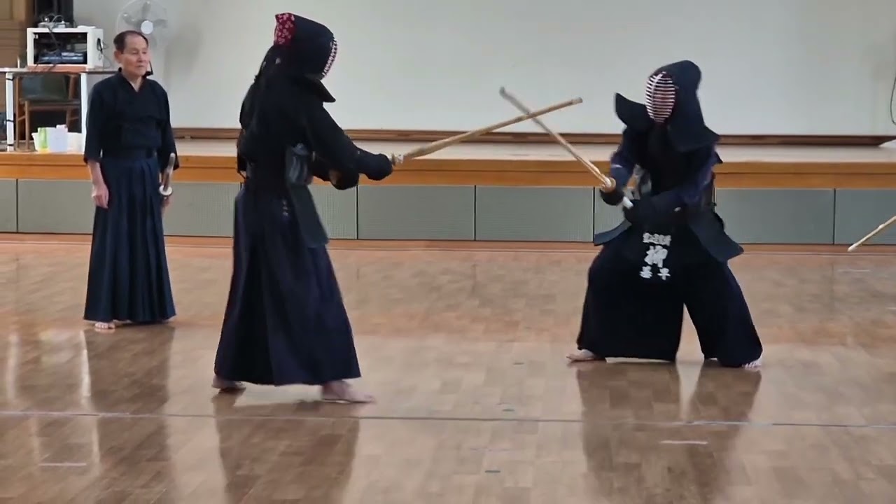 오늘의 검도 - 운동중 일부. 기본기교육부터 대련까지.                      2026.1.15.                  빛고을시니어검도