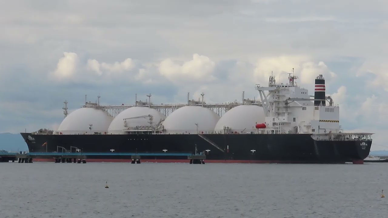 LNG DREAM　離岸・出港 　LNGタンカー(Liquefied Natural Gas Tanker )