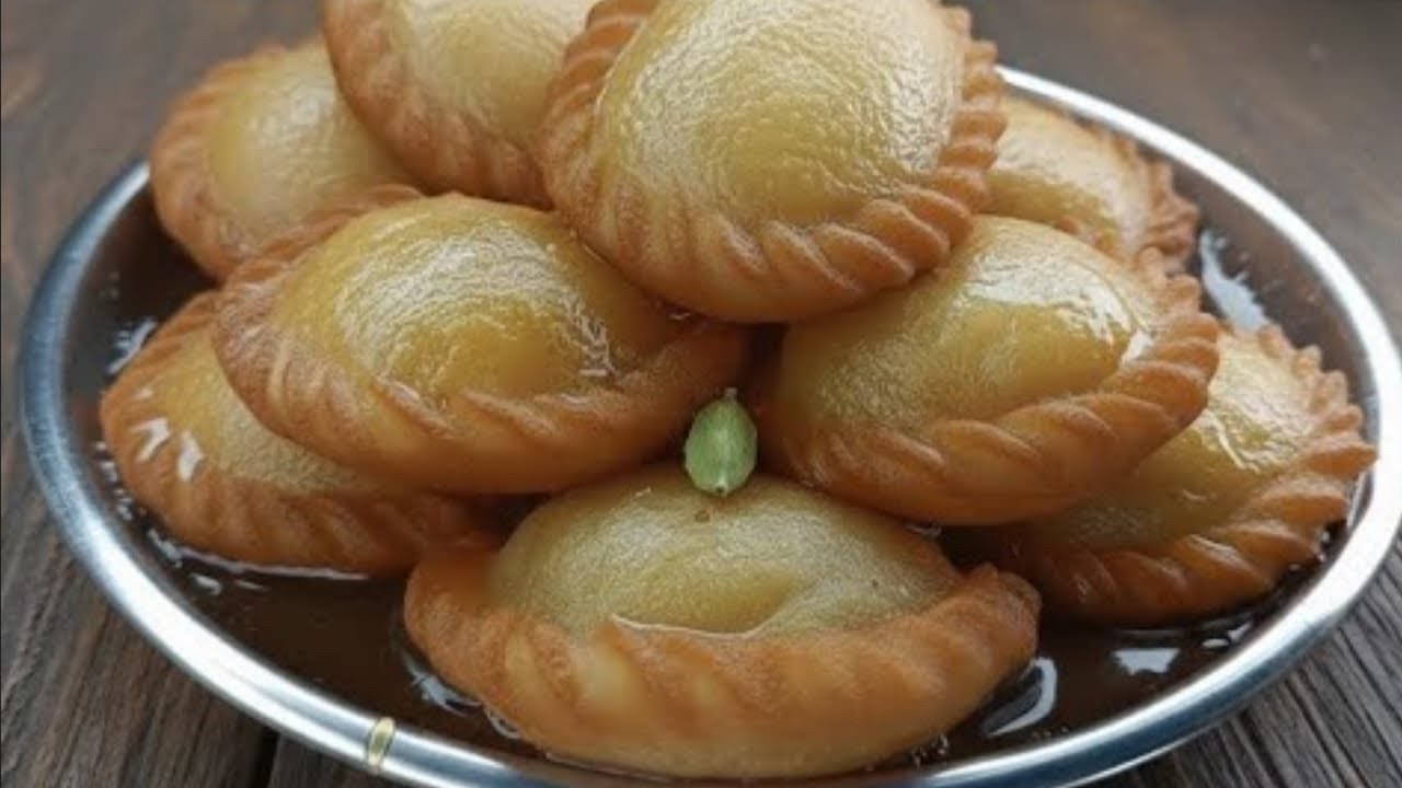 कम मेहनत में हलवाई जैसी खस्ता गुजिया बनाने का सबसे सही आसान तरीका | BEST Suji Mawa Gujiya Recipe