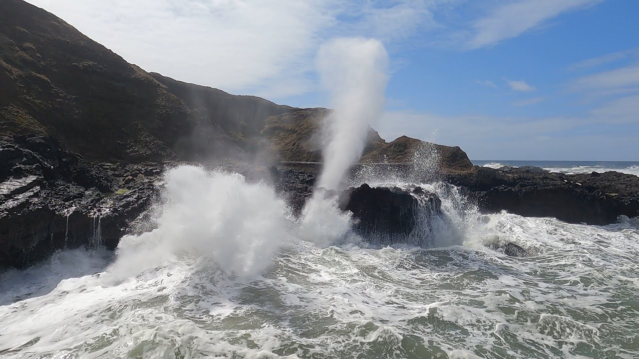 Wrath of Pacific Ocean @ Cook&rsquo;s Chasm Spouting Horn, OR