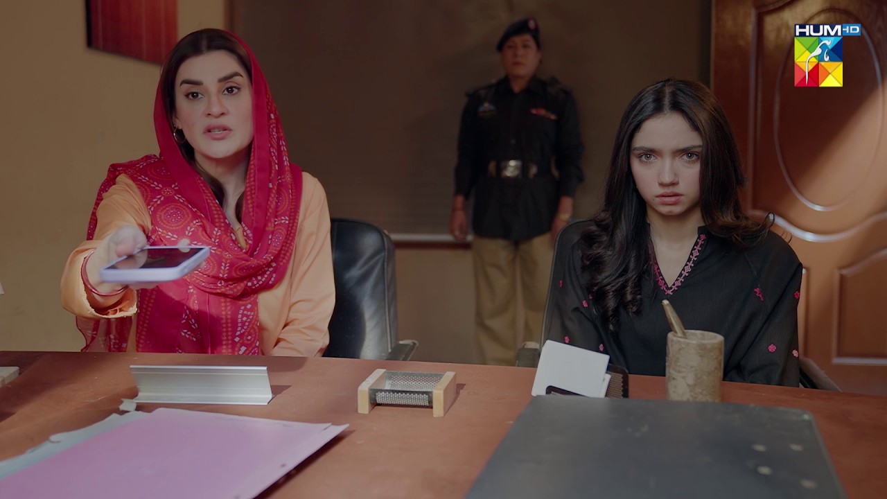 Badrika Tou Ek Number Ki Chorni Nikli...! Tum Larkay Bhi Na - HUM TV