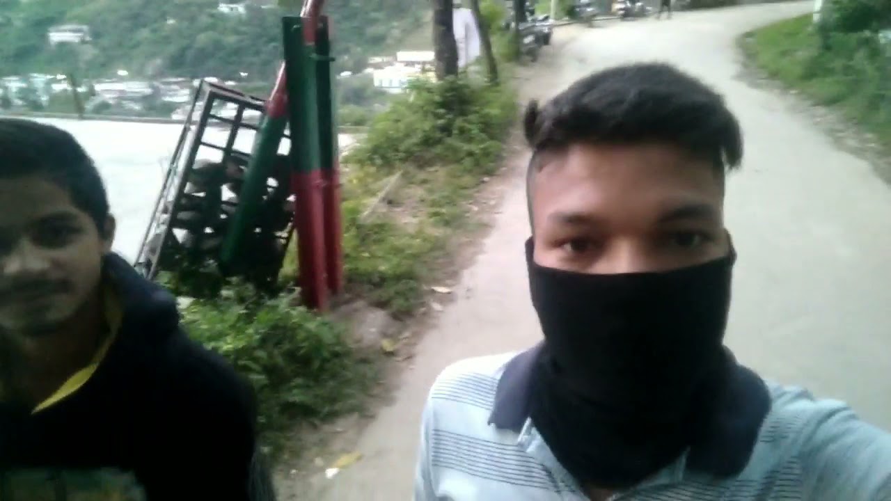 Golgappe khane ka Maja ki kx alag hai /karanprayag vlog