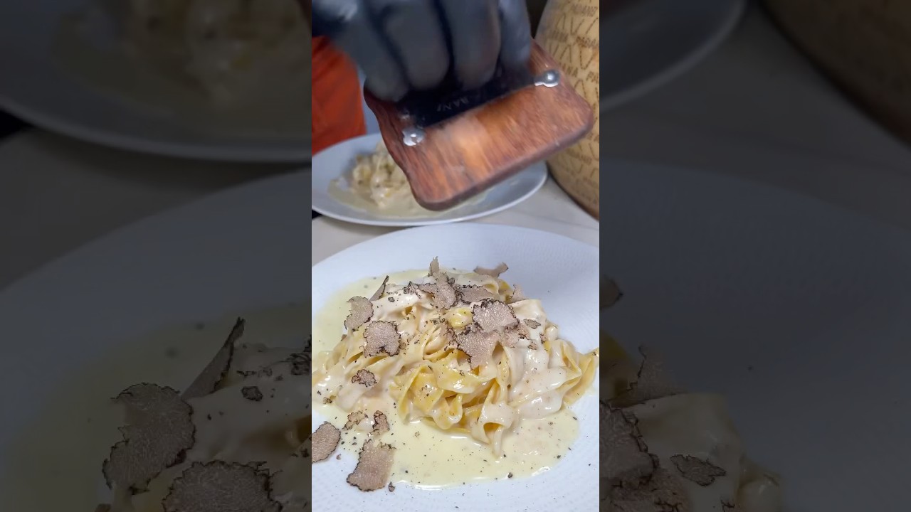 The best cheese wheel in #lasvegas #fyp #cheesewheel #pasta #lasvegasfood #foodie