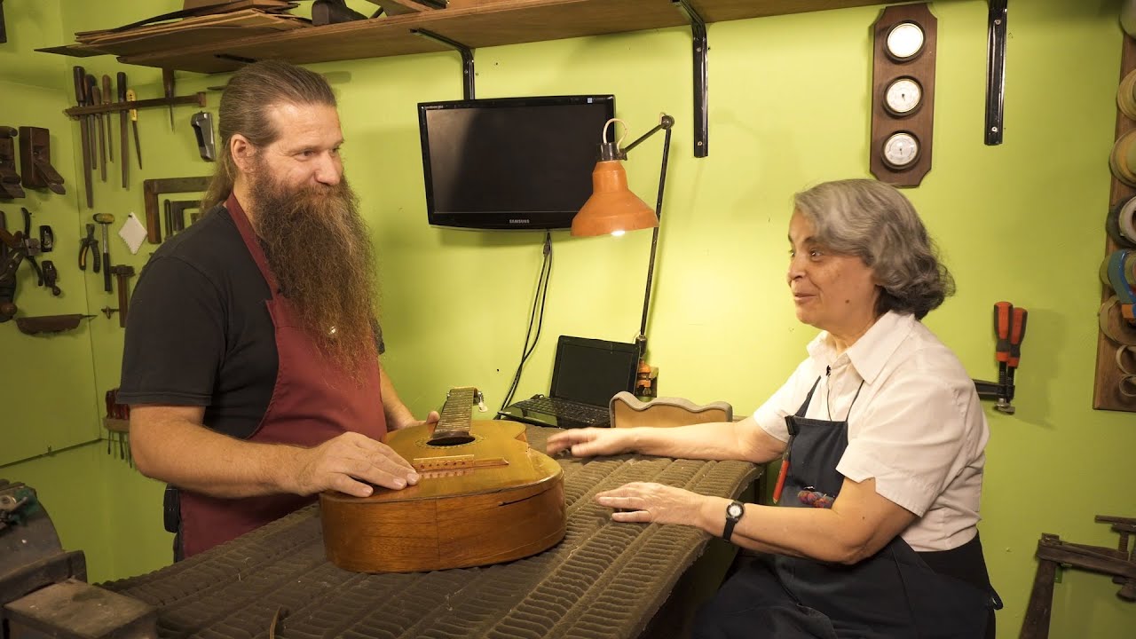 Luthiers - Cuerdas pulsadas