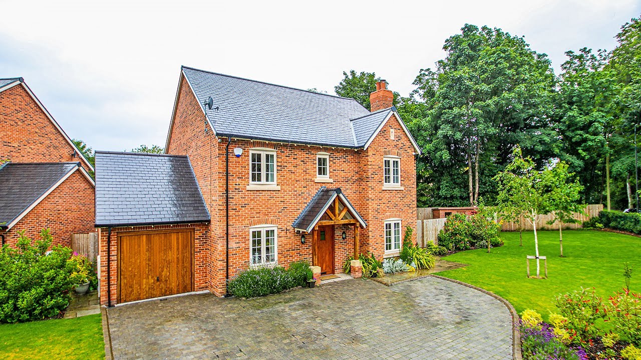 Pleasant Drive, Davyhulme - VitalSpace Estate Agents