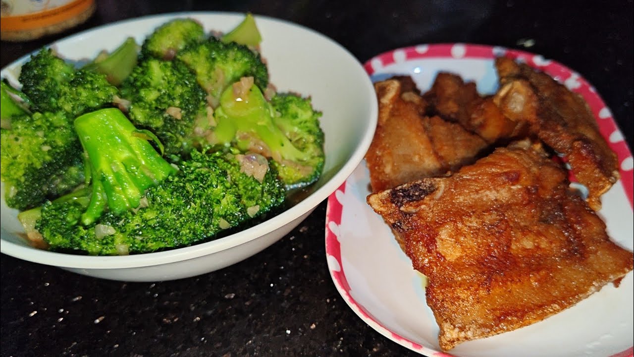 Liempo + broccoli with Garlic for dinner 