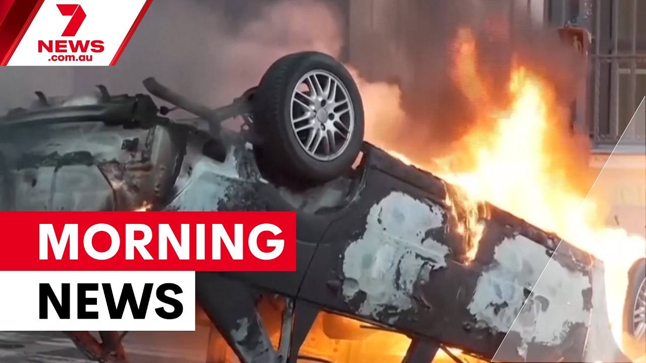 Paris protest chaos; Trump reverses Russia sanctions; Narrabeen arrest | 7NEWS