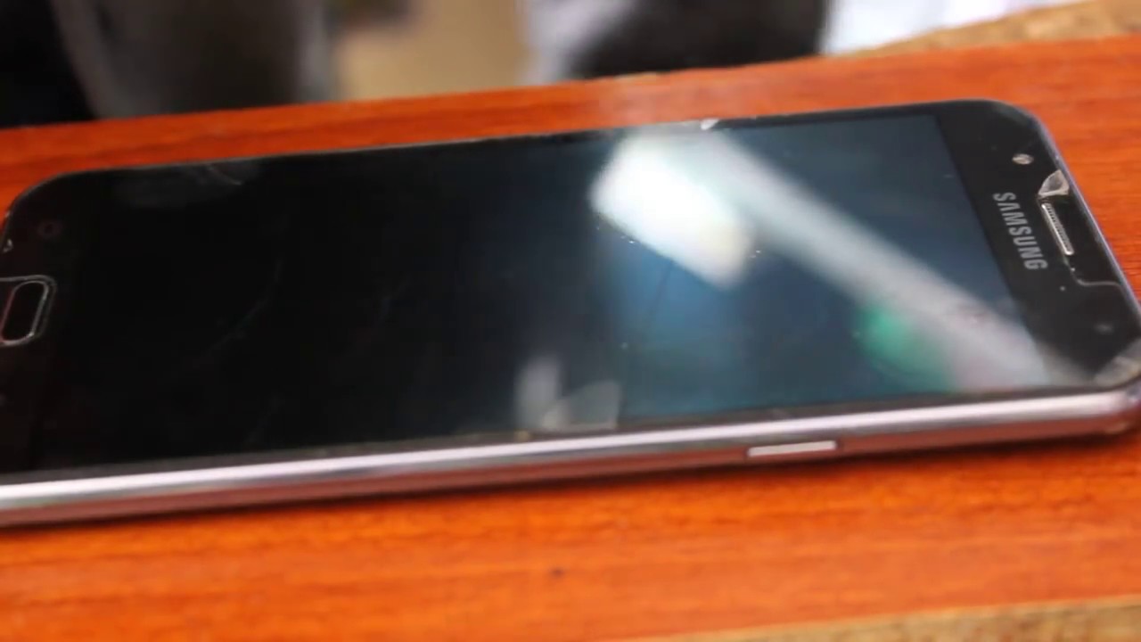 Pantalla negra Samsung  j7. Solución  alternativa  pero  efectiva