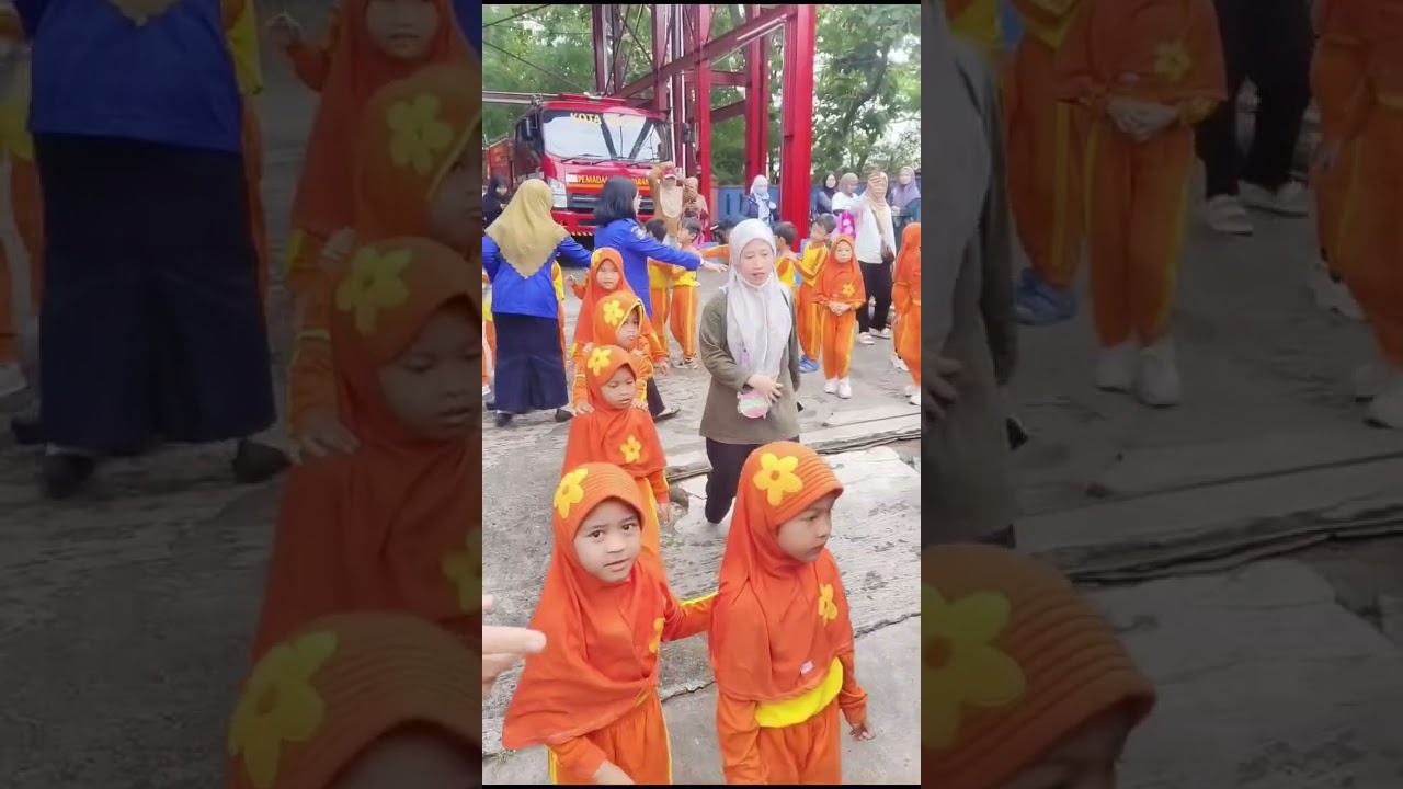 Kunjungan TK ke pemadam 