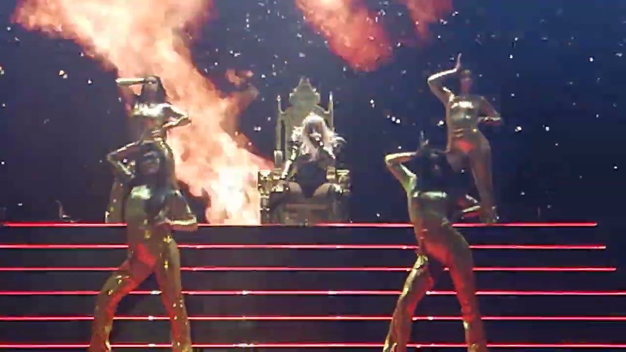 Christina Aguilera - Dirrty (LIVE IN BERLIN, GERMANY 2019)