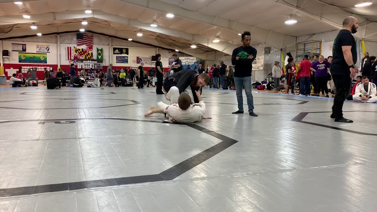 The Good Fight Thanksgiving Throwdown Brown belt Stephen vs Purple belt