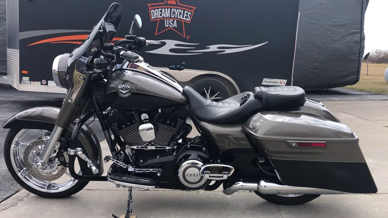 2014 CVO ROAD KING FLHRSE  -  SOLD