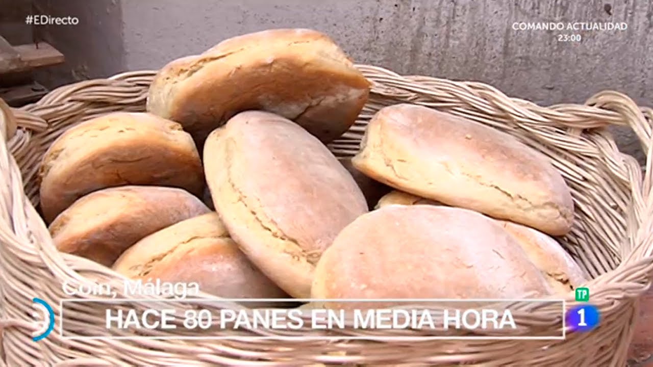 cómo se hace el pan de leña de Coín | Rincones de España | España Directo