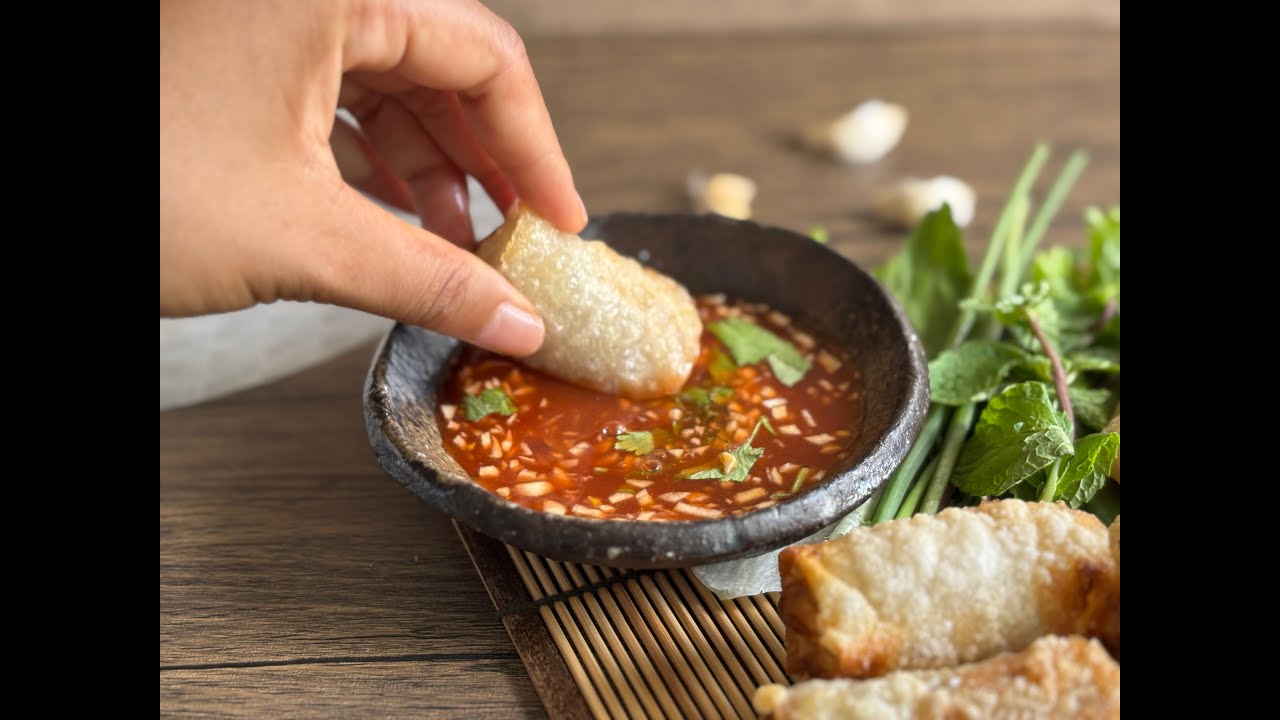 Cha Gio (Vietnamese Fried Spring Rolls)