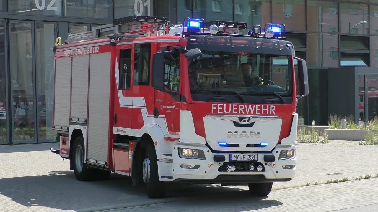 Rettungsdienst und Feuerwehr nach viele einsatzen in Mannheim